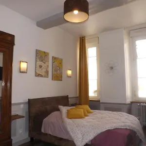 D'hotes Lariboisiere Bed and breakfast