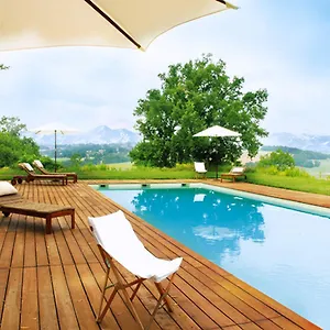 La Maison De Bed & Breakfast Bazugues